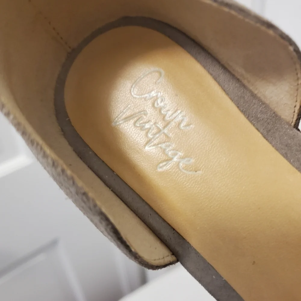 Crown Vintage Valia Suede Flats Size 9, Casual, Comfy